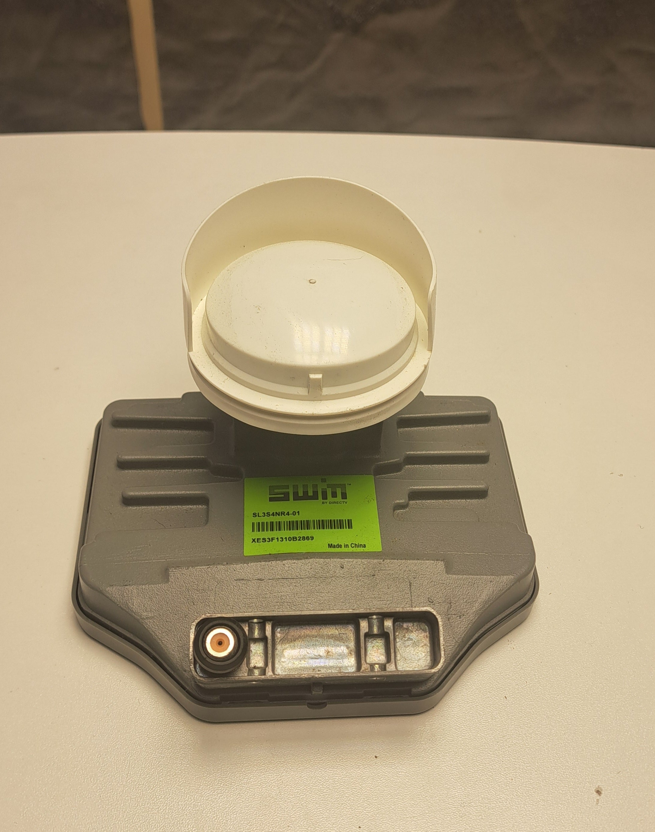 DIRECTV SL3S Single-Wire Multiswitch LNB for Slimline Dish