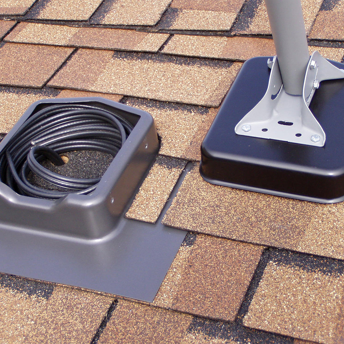 Starlink Roof Mount Bundle for Gen 3 and 4 w Commdeck Mounting Base